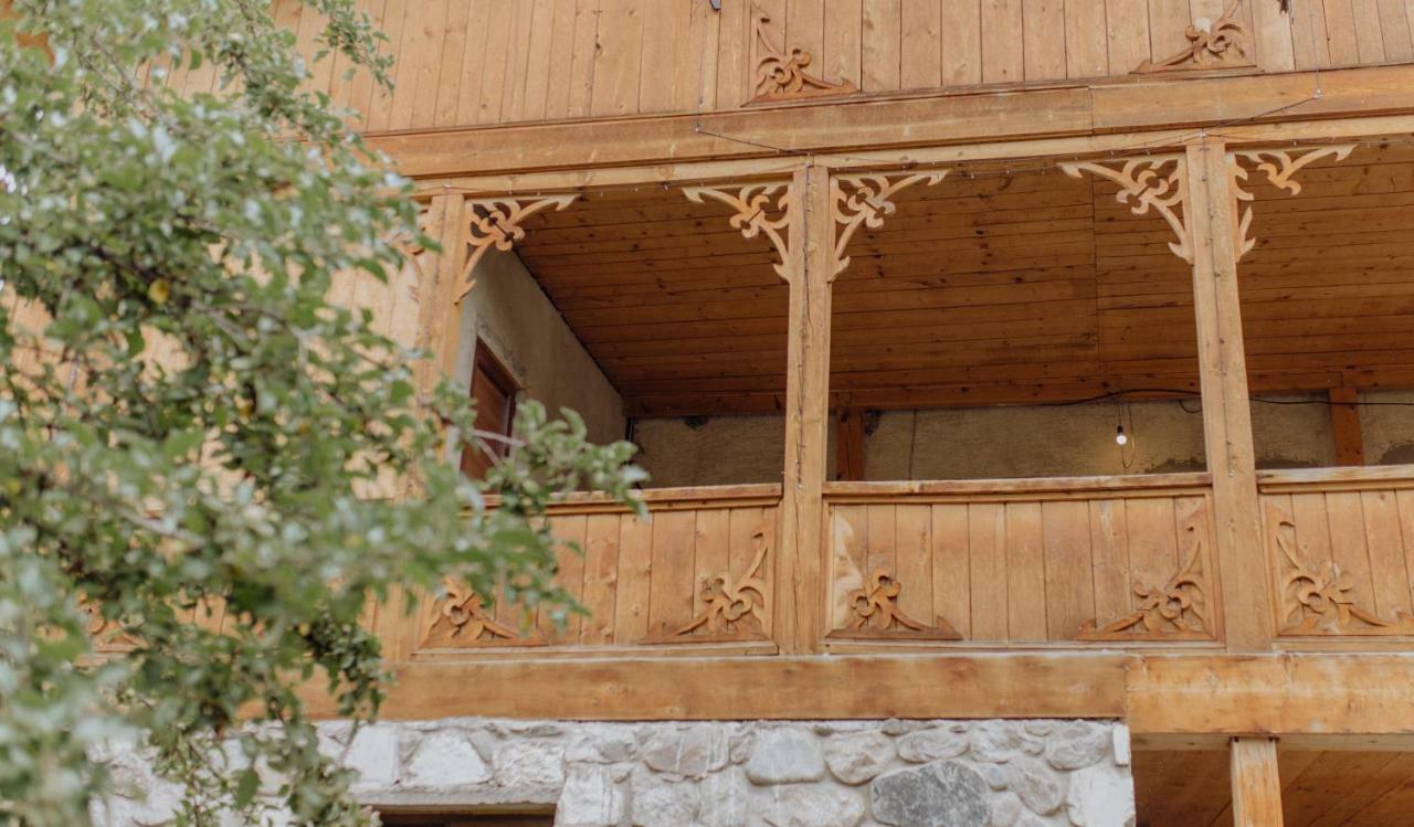 Larda Mestia Exterior photo